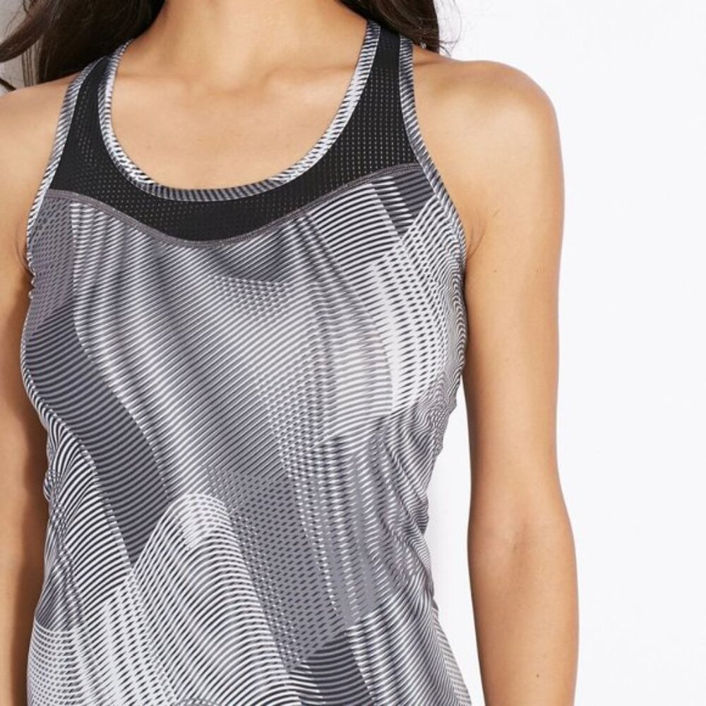 Nike Pro Hyperfrequency Racerback Tank Top Mesh Athletic Workout Shirt Women’s